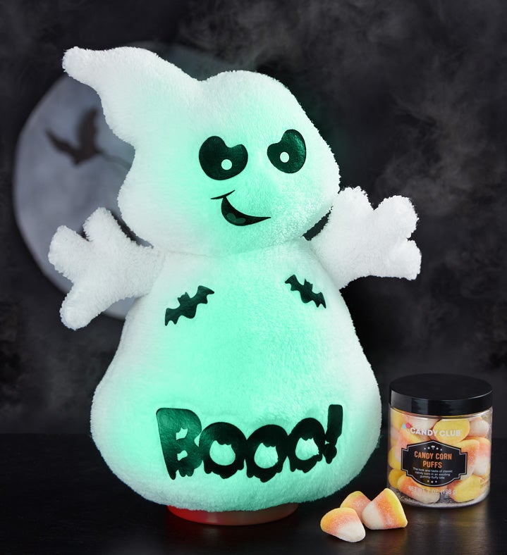 Animated Spooky Ghost with Candy Corn Puffs